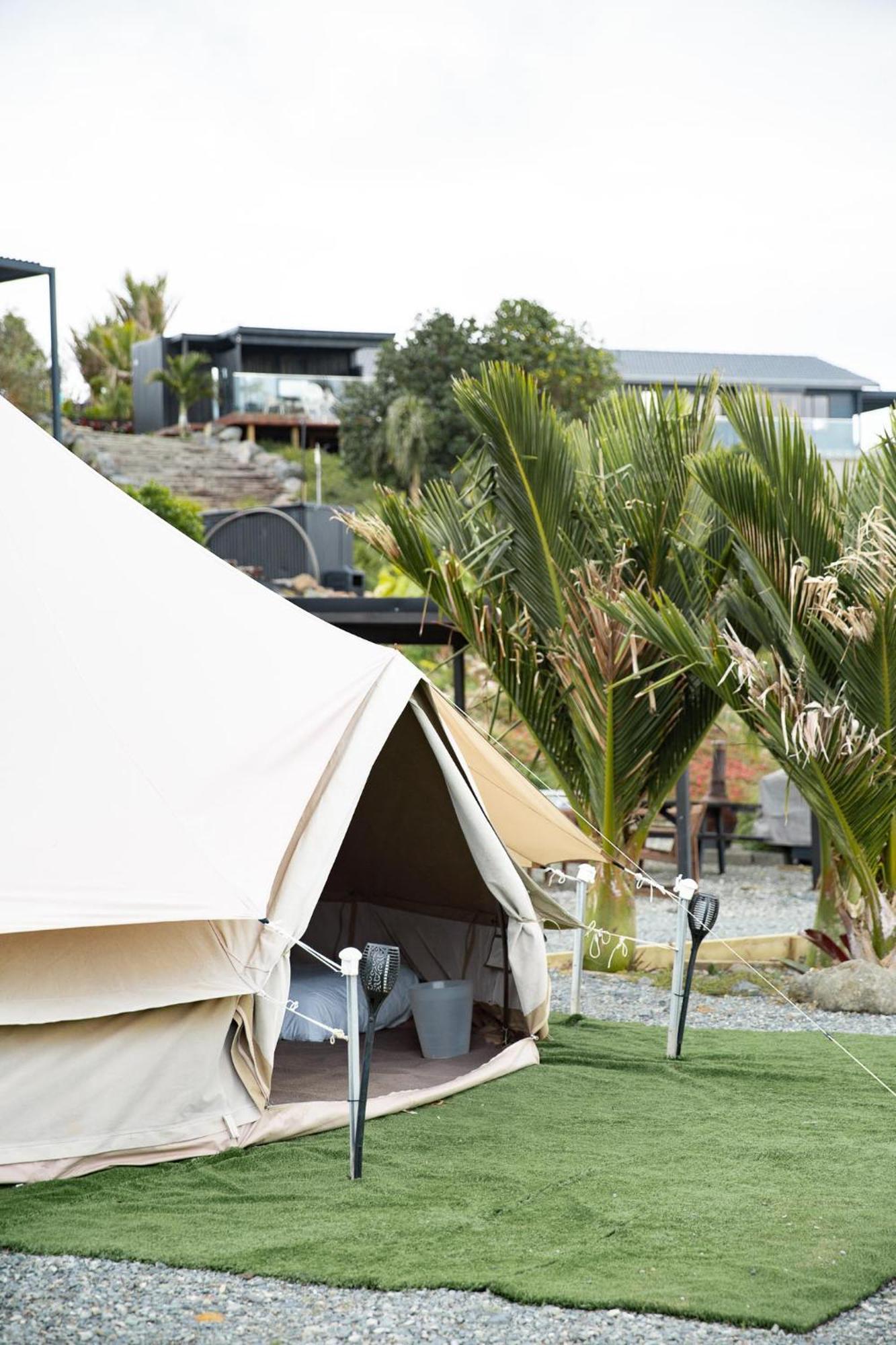 Готель Aotearoa Surf Eco Pods Te Arai Екстер'єр фото